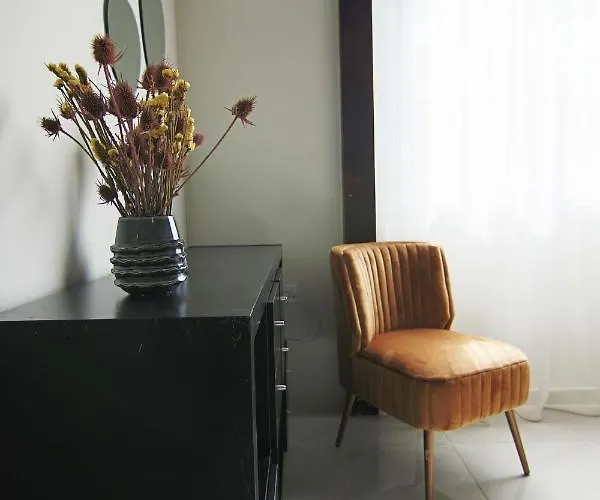 Phaedrus Living View Luxury Flat Harbour 04 لارنكا